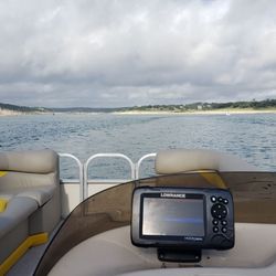 Canyon Lake Jet Ski and Boat Rentals - Beautiful boat.