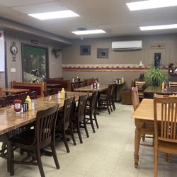 Big Apple Diner - Dining room