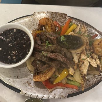 El Alebrije - Steak, Chicken, and Shrimp Fajitas - Beer Bar Near Me - Countryside, Illinois El Alebrije - Steak, Chicken, and Shrimp Fajitas - Beer Bar Near Me - Countryside, Illinois
