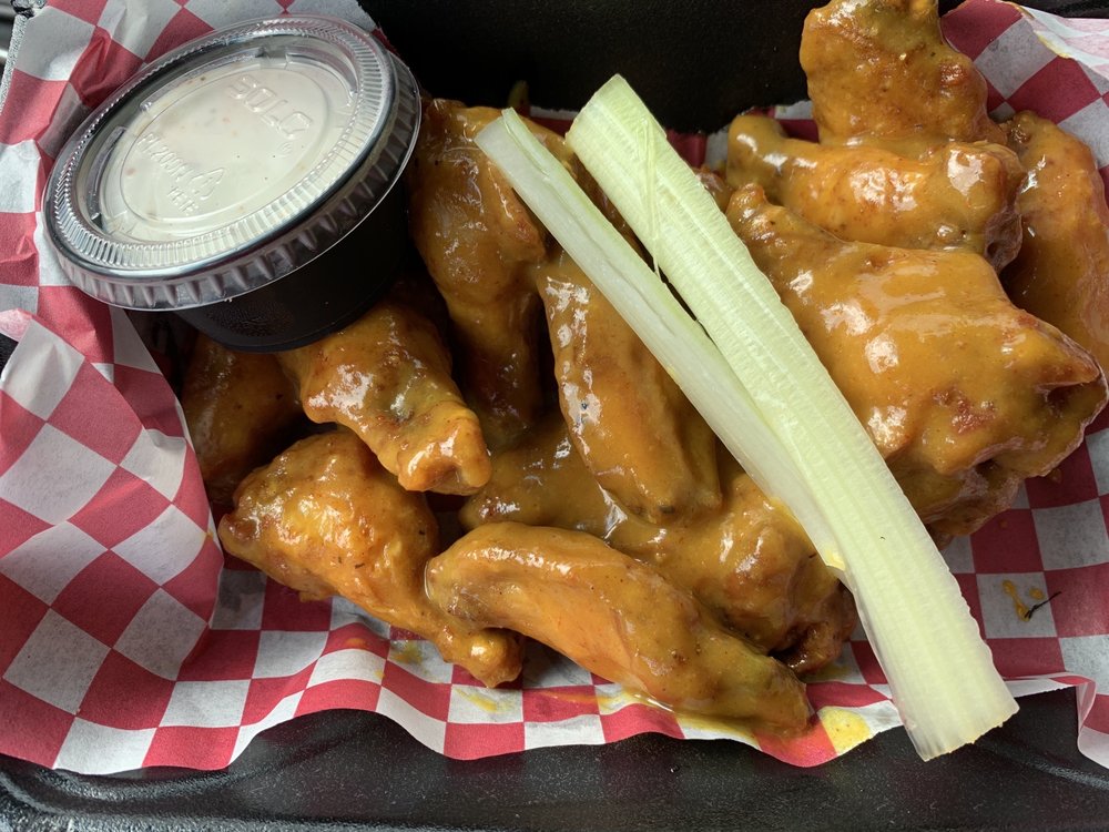 WING OUT Updated August 2024 13 Photos & 10 Reviews 122 River