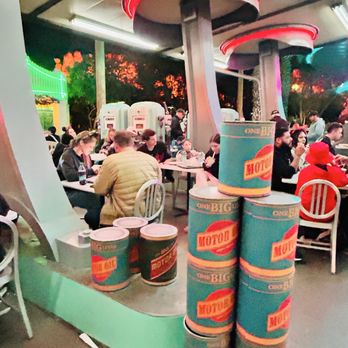 Flo's V8 Cafe - Cafes Near Me - Anaheim, California