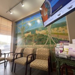 San Antonio Eye Center - Front waiting room
