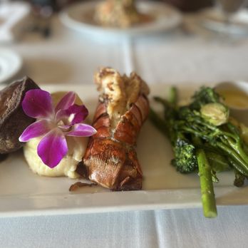 Nico's - Surf & turf - New American Near Me - Long Beach, California