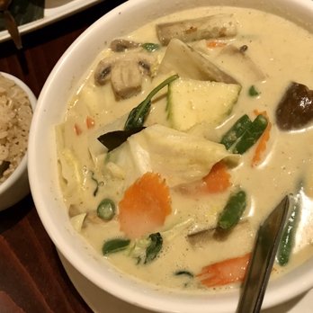 Buddha Ruksa - Green Curry with brown rice - Thai Near Me - Seattle, Washington