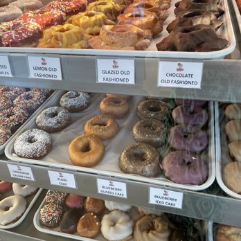 Randy's Donuts - Donuts Near Me - Santa Ana, California Randy's Donuts - Donuts Near Me - Santa Ana, California