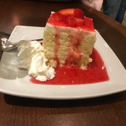 Strawberry cream cake Strawberry cream cake