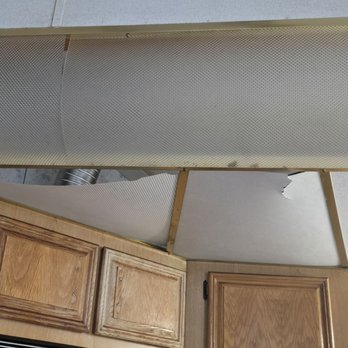 Diamond Lake Resort - Cracked/ falling down ceiling - Campgrounds Near Me - Owensboro, Kentucky