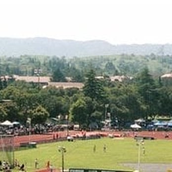 Cobb Track At Angell Field - Cobb Track at Angell Field (photo from website) - Stadiums & Arenas Near Me - Stanford, California
