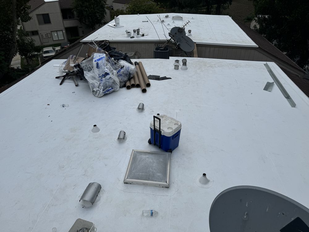 Slide of Maldonado Roofing