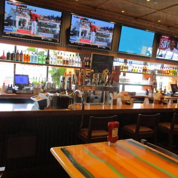 Islands Restaurant - Bar with beer taps - Sports Bars Near Me - Irvine, California Islands Restaurant - Bar with beer taps - Sports Bars Near Me - Irvine, California