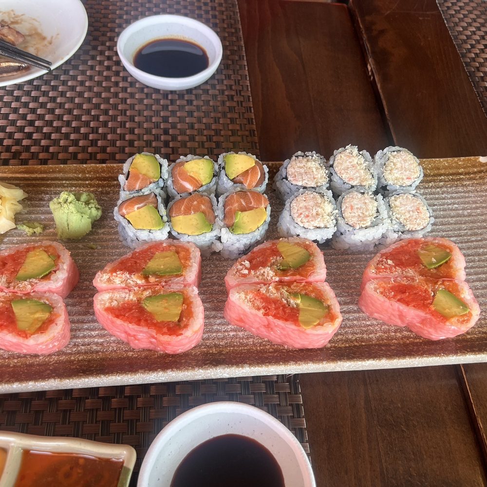 Miko - Sweetheart roll, salmon avocado roll, spicy Kani roll - Japanese Near Me - East Northport, New York Miko - Sweetheart roll, salmon avocado roll, spicy Kani roll - Japanese Near Me - East Northport, New York
