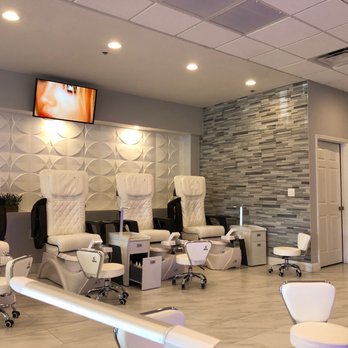 Dr Phillips Nail Spa - Inside - Nail Salons Near Me - Orlando, Florida