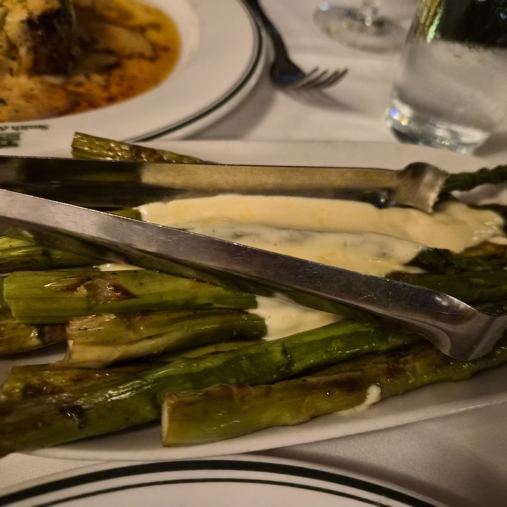 Smith & Wollensky - Chicago - Asparagus, a little light on the Hollandaise sauce - Steakhouses Near Me - Chicago, Illinois Smith & Wollensky - Chicago - Asparagus, a little light on the Hollandaise sauce - Steakhouses Near Me - Chicago, Illinois