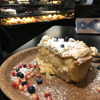 Miejsce Spotkań - Apple pie - szarlotka - Desserts Near Me - Warsaw, MZ Miejsce Spotkań - Apple pie - szarlotka - Desserts Near Me - Warsaw, MZ