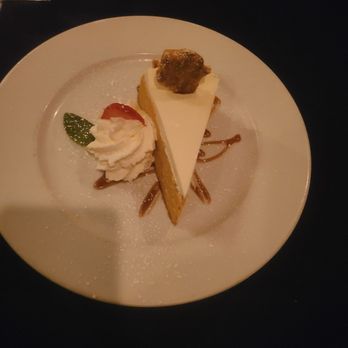 Giovanni's Ristorante - Pumpkin cheesecake - Italian Near Me - Detroit, Michigan Giovanni's Ristorante - Pumpkin cheesecake - Italian Near Me - Detroit, Michigan