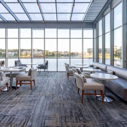 Bistro 33 & Lakeside Solarium - Bistro 33 and Solarium