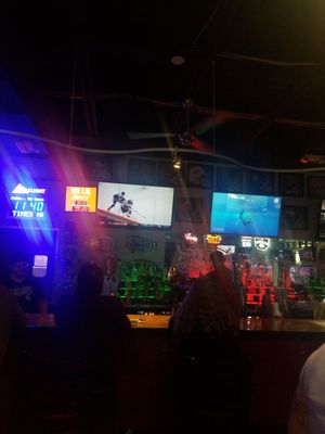 JAXX SPORTSBAR - Updated March 2025 - 41 Photos & 58 Reviews - 1035