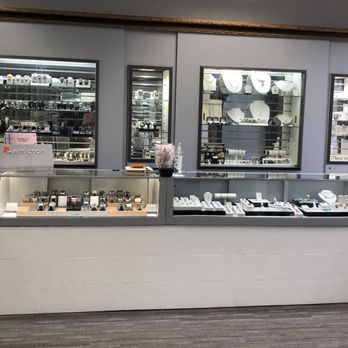 Scanlon Jewelers - Large selections - Jewelry Near Me - Williamsville, New York Scanlon Jewelers - Large selections - Jewelry Near Me - Williamsville, New York