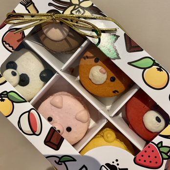 Daan Go Cake Lab - Patisserie/Cake Shop Near Me - Mississauga, Ontario