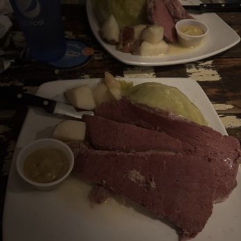 May Kelly's - Corned beef and cabbage - Pubs Near Me - North Conway, New Hampshire