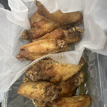 Wing Snob - Naked and lemon pepper flats - Chicken Wings Near Me - Twin Oaks, Missouri