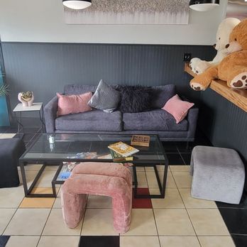 Little Paris Cafe - Coffee & Tea Near Me - Morgantown, West Virginia