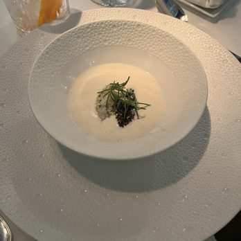Caviar Russe - New American Near Me - New York, New York