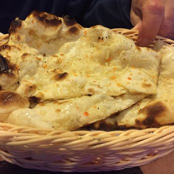 咖哩葉 - Garlic Naan - Indian Near Me - Hong Kong, HK