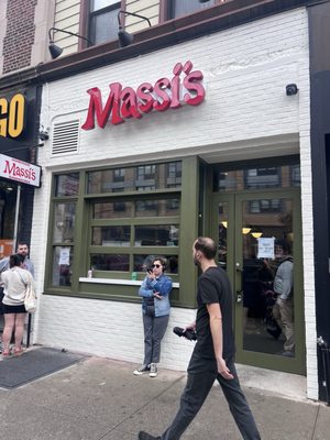 Massi’s by null