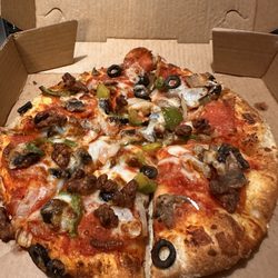 Chalupp's Pizza - Supreme mini 8" pizza
