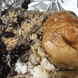 Rumba Cafe - Pollo guisado