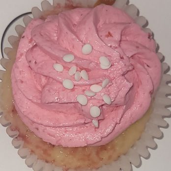 Cake Affection - Strawberry - Cupcakes Near Me - St. Petersburg, Florida