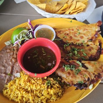 El Mariachi - Birria Tacos - Cuban Near Me - Coral Springs, Florida