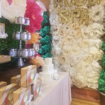 Mojo Spa - Cosmetics & Beauty Supply Near Me - Chicago, Illinois