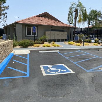 The 3900 - Apartments Near Me - Riverside, California