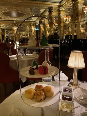 Alex Dilling at Hotel Café Royal by null