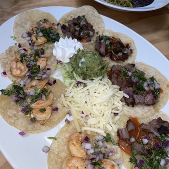 Sinigual - Happy hour taco platter - Mexican Near Me - Manhattan, New York Sinigual - Happy hour taco platter - Mexican Near Me - Manhattan, New York