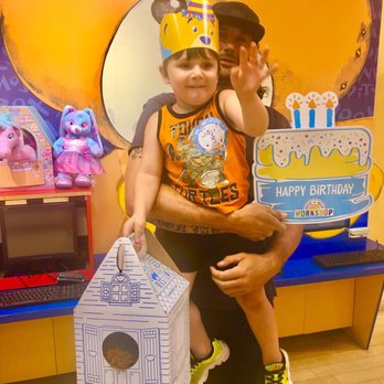Build-A-Bear Workshop - Toy Stores Near Me - Riverside, California