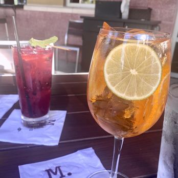 Marlow's Tavern - Blackberry Mojito and White Sangria - New American Near Me - Orlando, Florida Marlow's Tavern - Blackberry Mojito and White Sangria - New American Near Me - Orlando, Florida