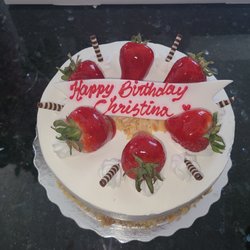 La Sem Patisserie - Strawberry Shortcake with Fresh Whipped Cream