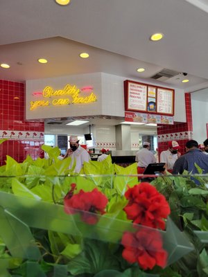 In-N-Out Burger by null
