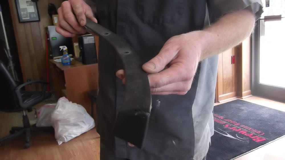 BREWER’S BODY SHOP Updated June 2024 707 S Main St, Raeford, North