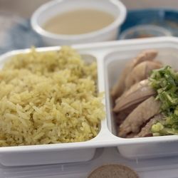 Prataman Express - Good portion and reasonable price $13. Ǔ