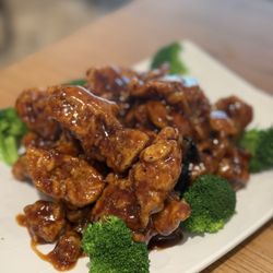 Hai Master Kitchen - Really good E6. Orange Peel Beef  陈皮牛肉 we love the flavor!