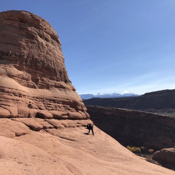 Arches National Park - Wide open areas among giant rock formations - Parks Near Me