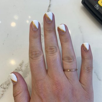 NAILBERRY - Gel manicure - Nail Salons Near Me - Astoria, New York NAILBERRY - Gel manicure - Nail Salons Near Me - Astoria, New York