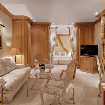 Excelsior by Geisel - Juniorsuite - Hotels Near Me - Munich, BY Excelsior by Geisel - Juniorsuite - Hotels Near Me - Munich, BY