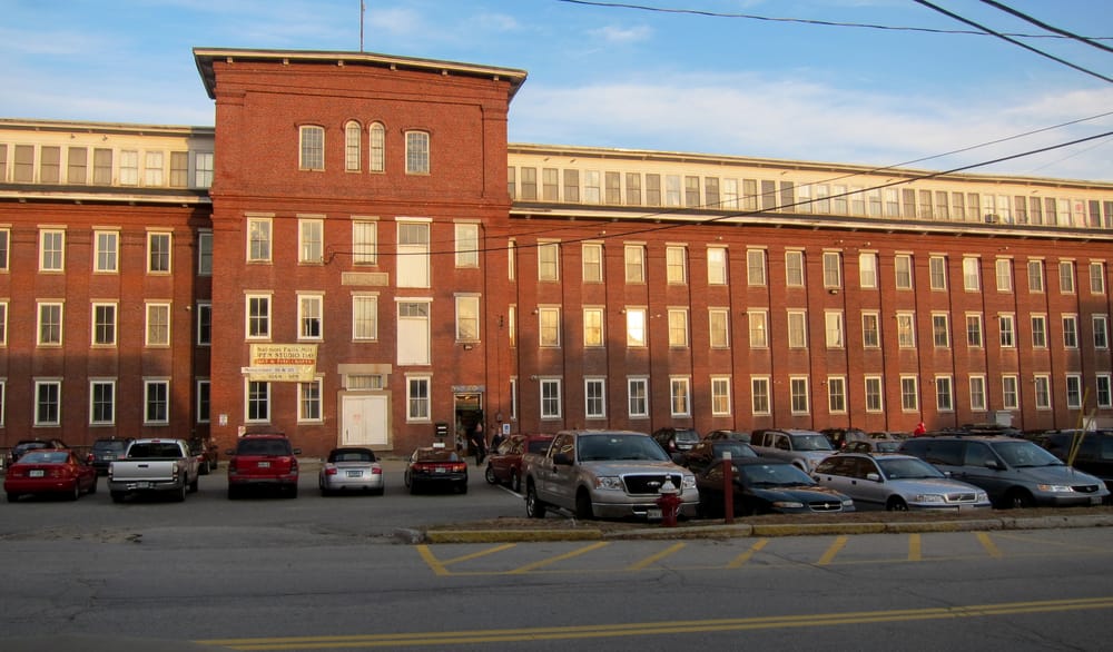 THE MILLS AT SALMON FALLS Updated September 2024 3 Front St