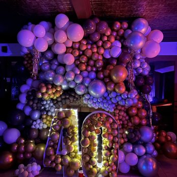 Balloon Bus - My hubby turned 40. She created this beauty - Balloon Services Near Me