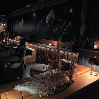 Wren & Wolf - Cocktail Bars Near Me - Phoenix, Arizona